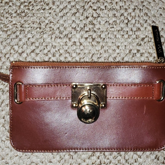 MICHAEL KORS REAL GENUINE LEATHER BELT BAG EUC - Picture 2 of 11